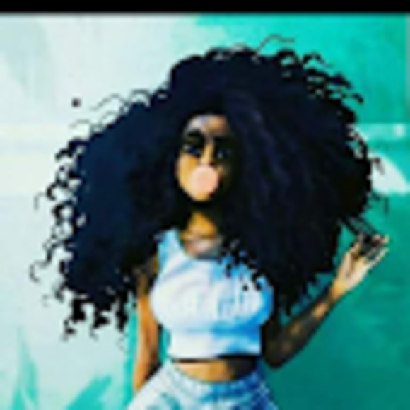 Meet your Posher, Jessica - Picture 1 of 1